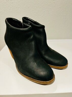 Cole Haan Grand OS Prynne Bootie Women’s 8.5B Boot Black Zip Leather Block Heel